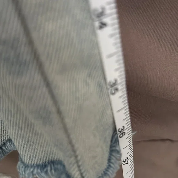 ๐ Trendy & Stylish High-Waisted Faded/Distressed Wide-Leg Jeans- Sz 28 - Picture 10 of 14